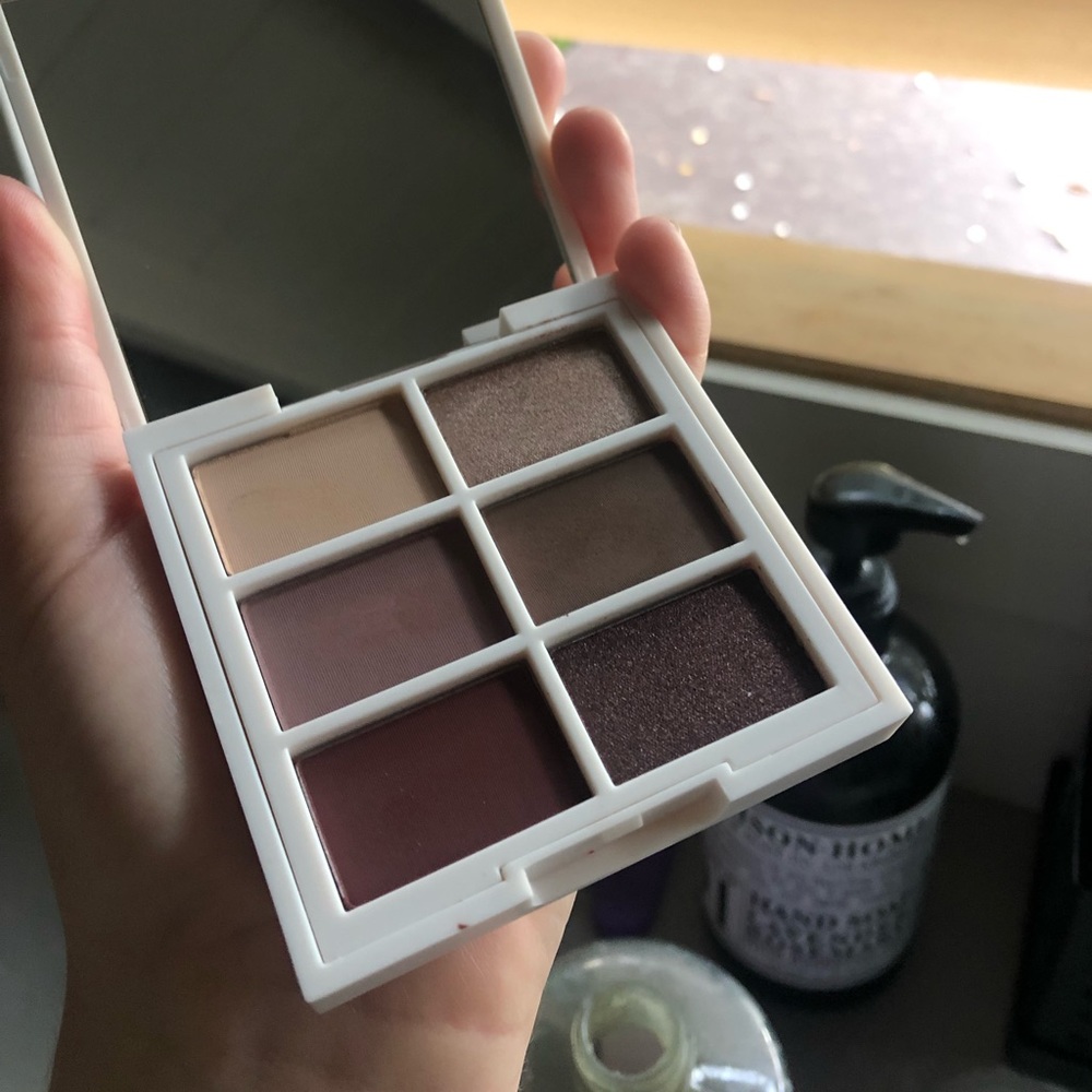 Ilia- The Necessary Eyeshadow Palette